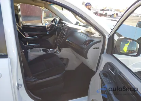 2014 Dodge Grand Caravan Sxt z USA, uszkodzony, nr VIN 2C4RDGCG5ER349424